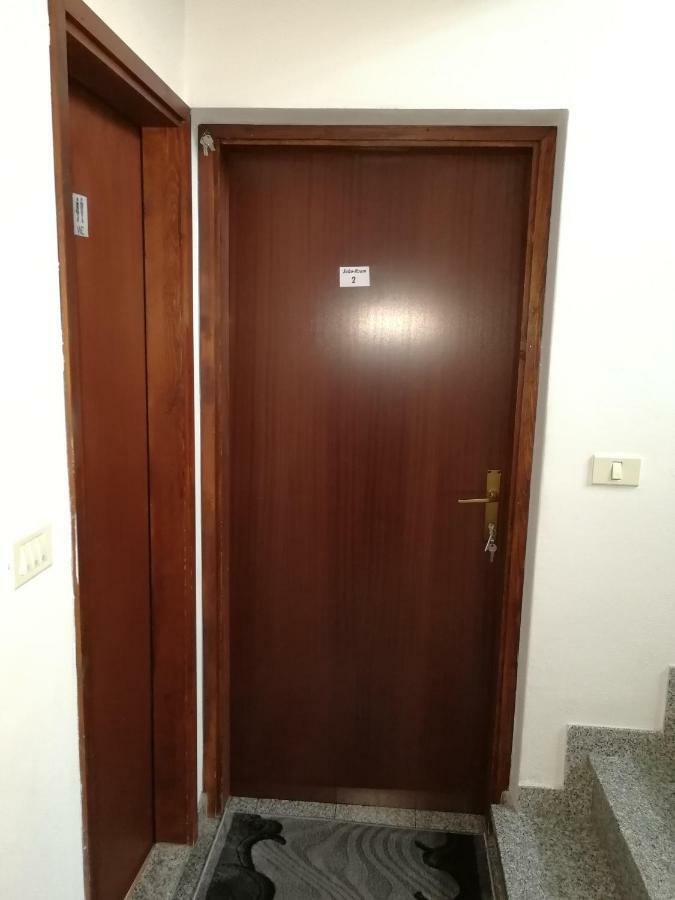 איזולה Rooms Neda מראה חיצוני תמונה